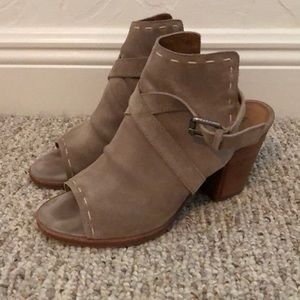 Frye sandal